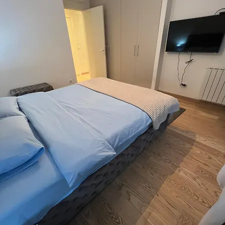 The Gates 201 Apartment